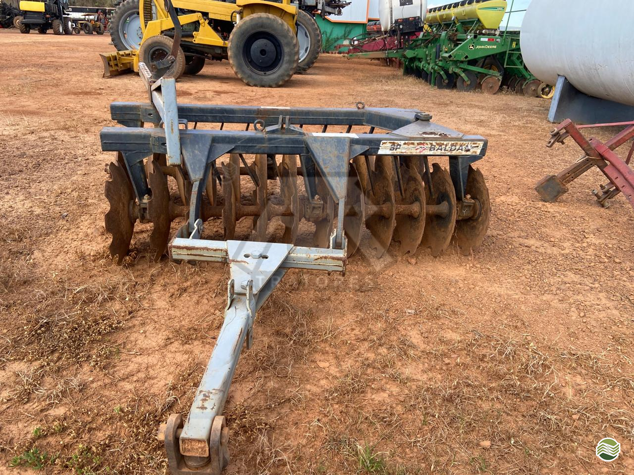 IMPLEMENTOS AGRICOLAS GRADE NIVELADORA NIVELADORA 24 DISCOS ATR Tratores PALMAS TOCANTINS TO